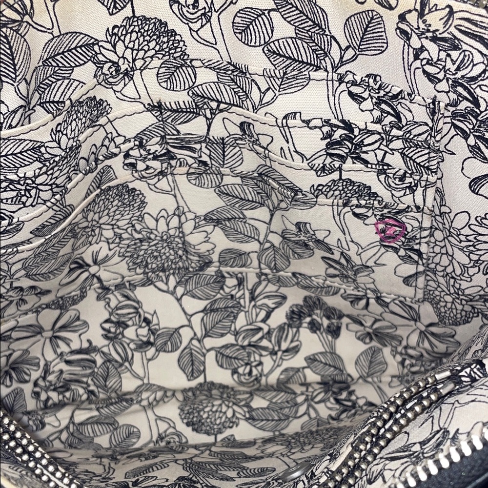 Vera Bradley Black and Blue Floral Leather Clutch Mallory Genuine Leather - Picture 12 of 12